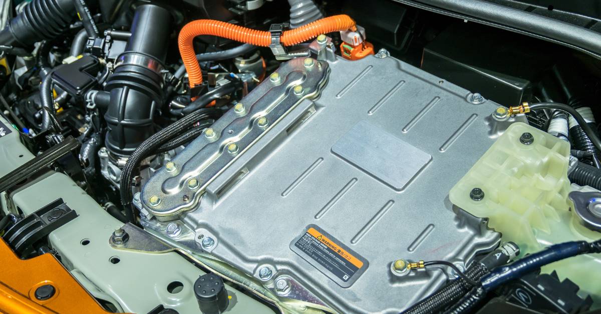 How long do hybrid car batteries last